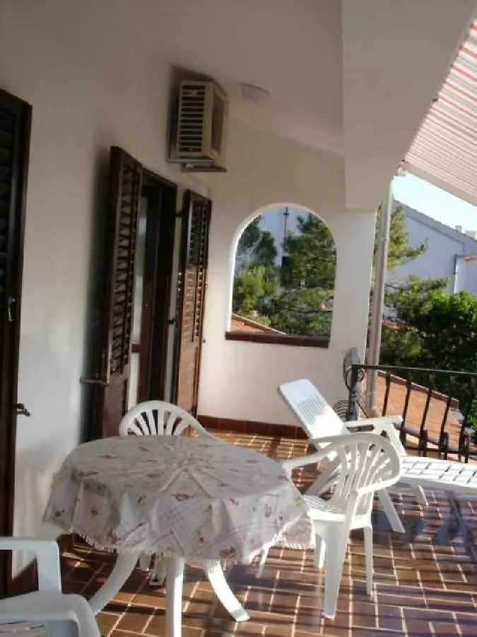 Beachfront Apartment 4526-1 Punat Croatia