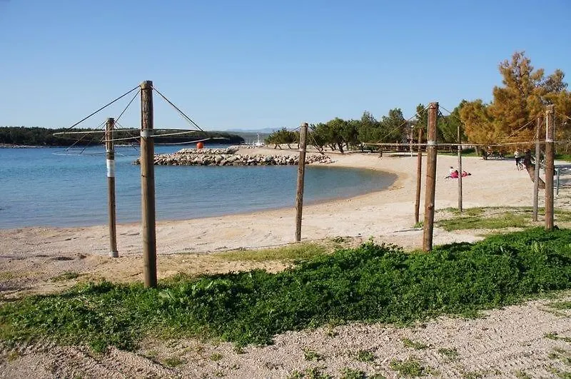 Beachfront Apartment 4526-1 Punat