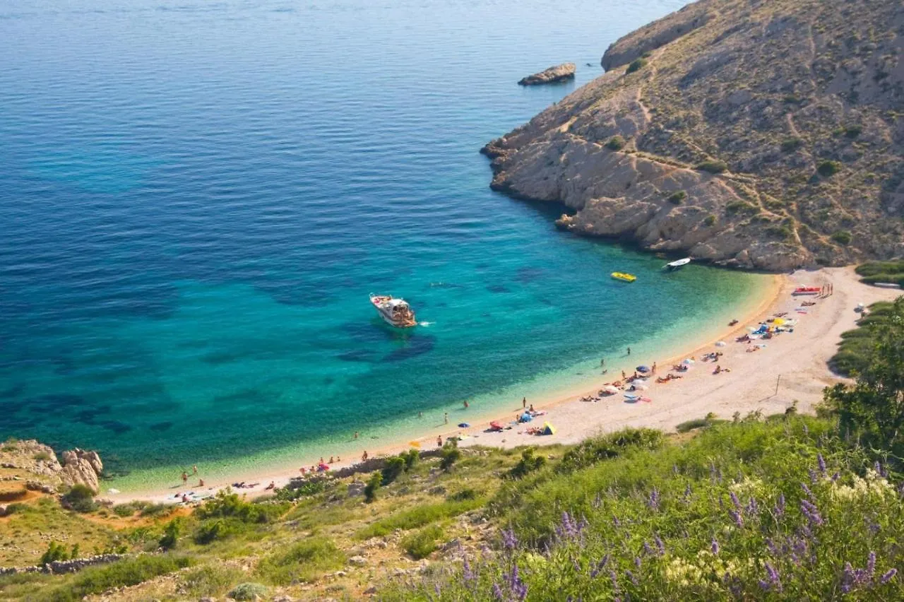 Beachfront Apartment 4526-1 Punat Croatia