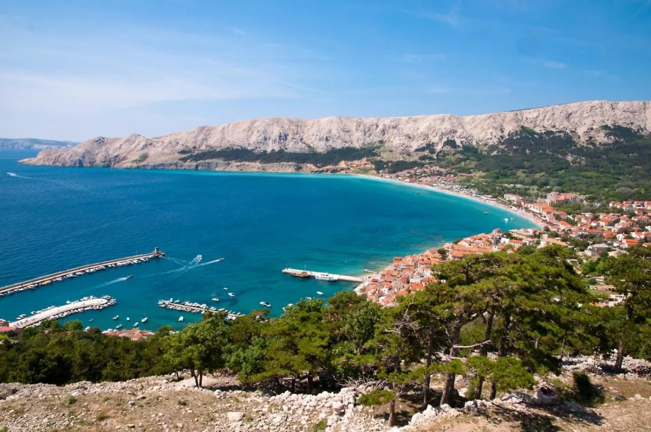 Beachfront Apartment 4526-1 Punat Croatia